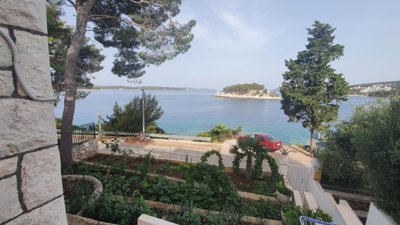 Shabby Chic Beach Cottage Hvar Хвар Экстерьер фото